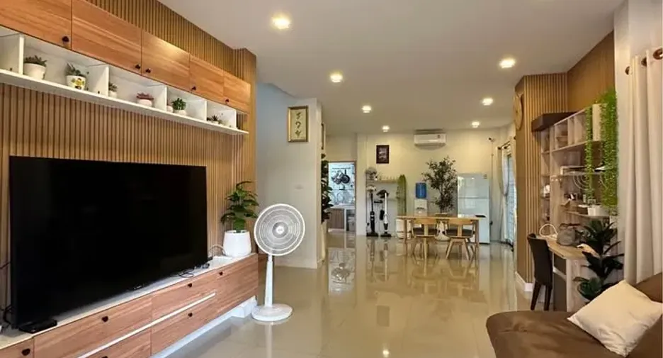 Casa en venta de 3 habitaciones en Bang Lamung, Chonburi