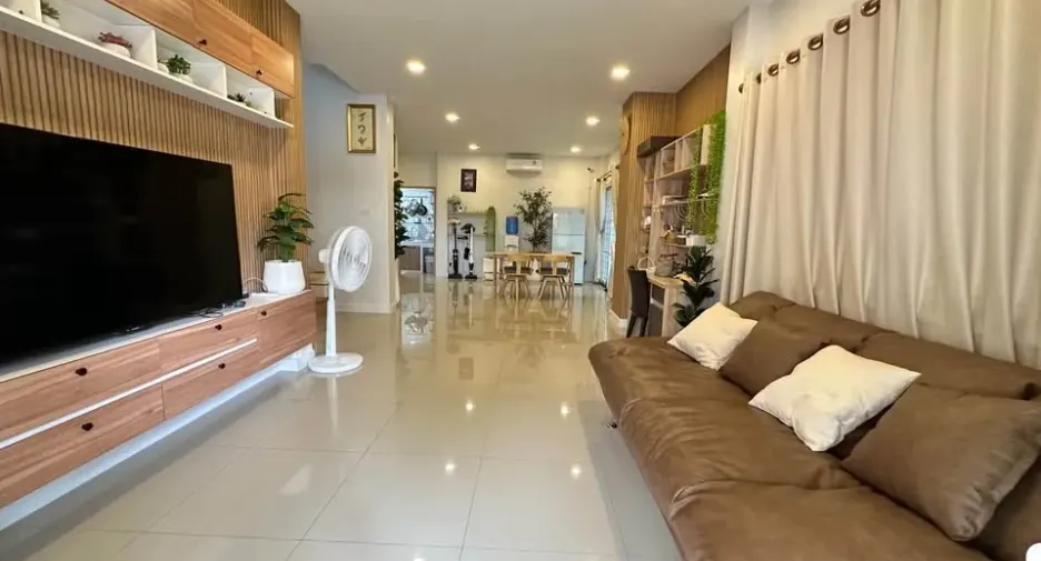 Casa en venta de 3 habitaciones en Bang Lamung, Chonburi
