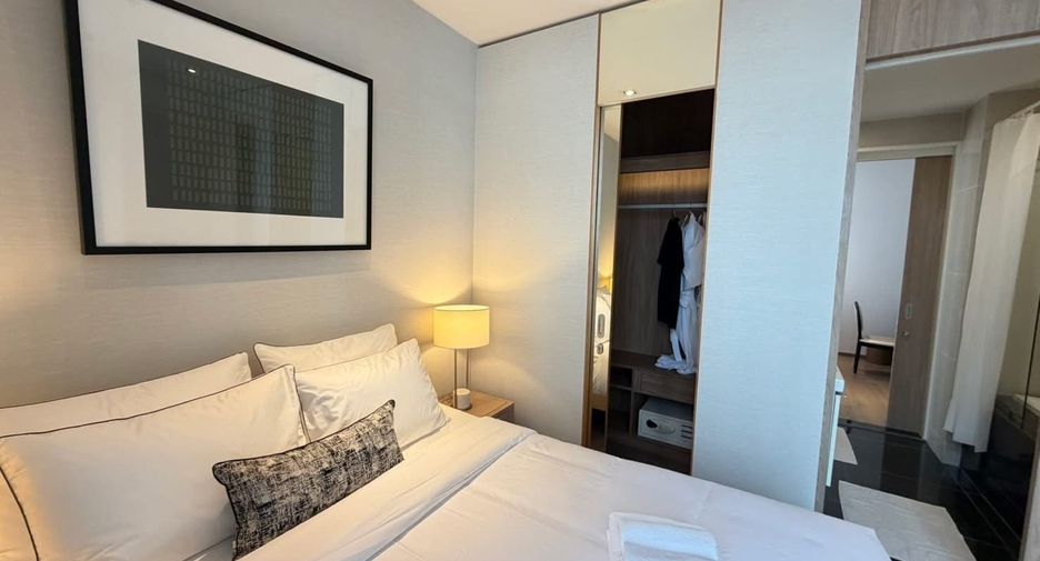 For sale 2 bedrooms condo in Khlong Toei, Bangkok