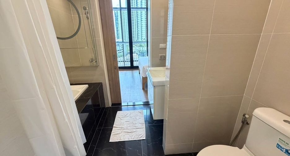 For sale 2 bedrooms condo in Khlong Toei, Bangkok