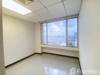 Büro zur Miete in Huai Khwang, Bangkok