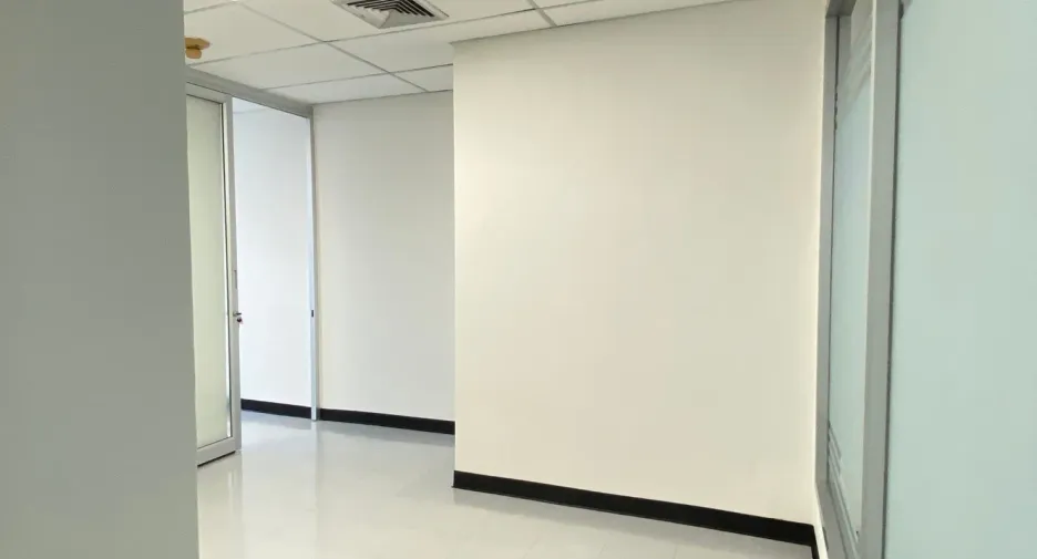 Büro zur Miete in Huai Khwang, Bangkok