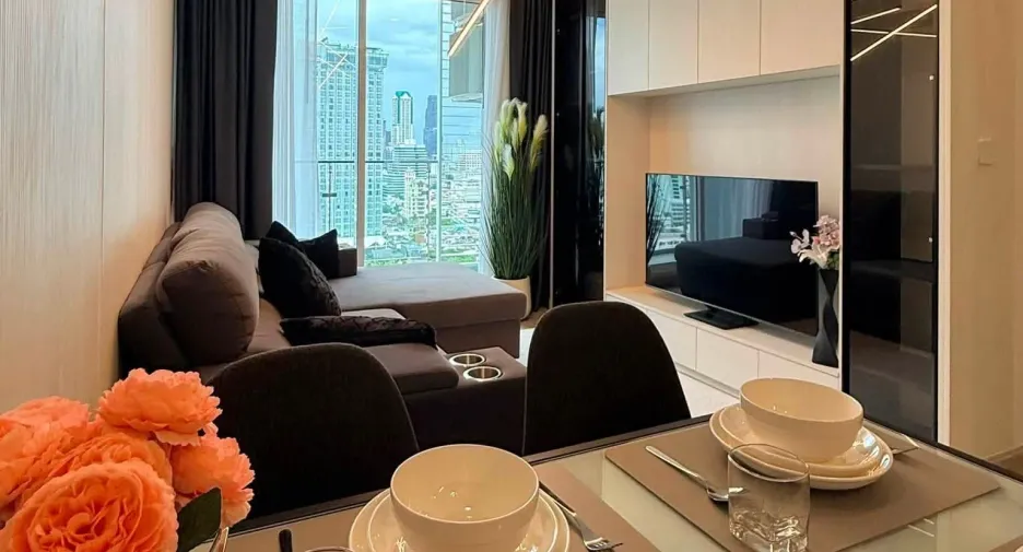 Wohnung zur Miete mit 2 Zimmer in Bang Rak, Bangkok