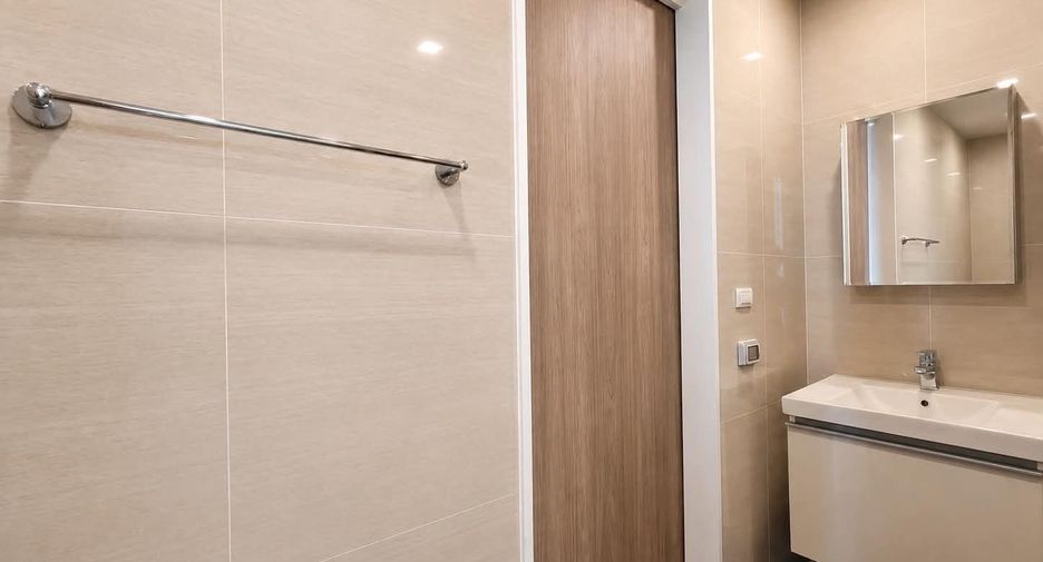 Wohnung zur Miete mit 2 Zimmer in Khlong Toei, Bangkok