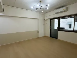 For sale studio condo in Phaya Thai, Bangkok
