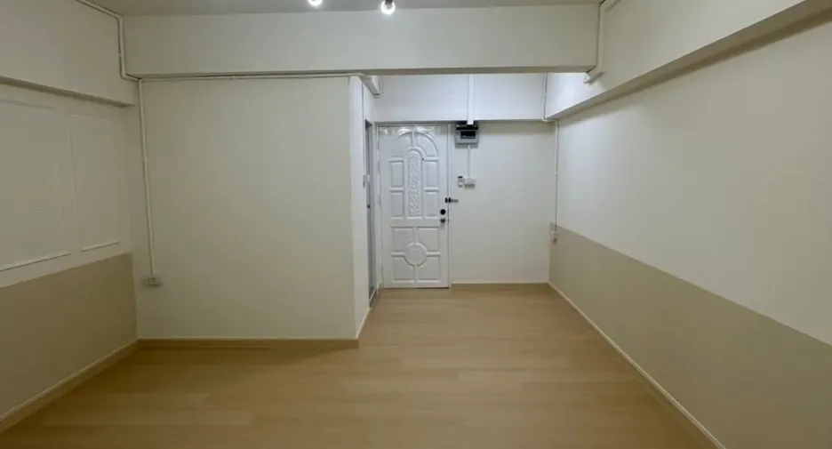For sale studio condo in Phaya Thai, Bangkok