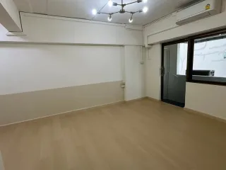 For sale studio condo in Phaya Thai, Bangkok