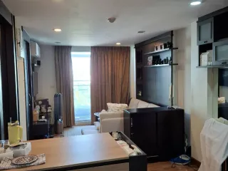 出售 1 卧室 公寓 在 Din Daeng, 曼谷
