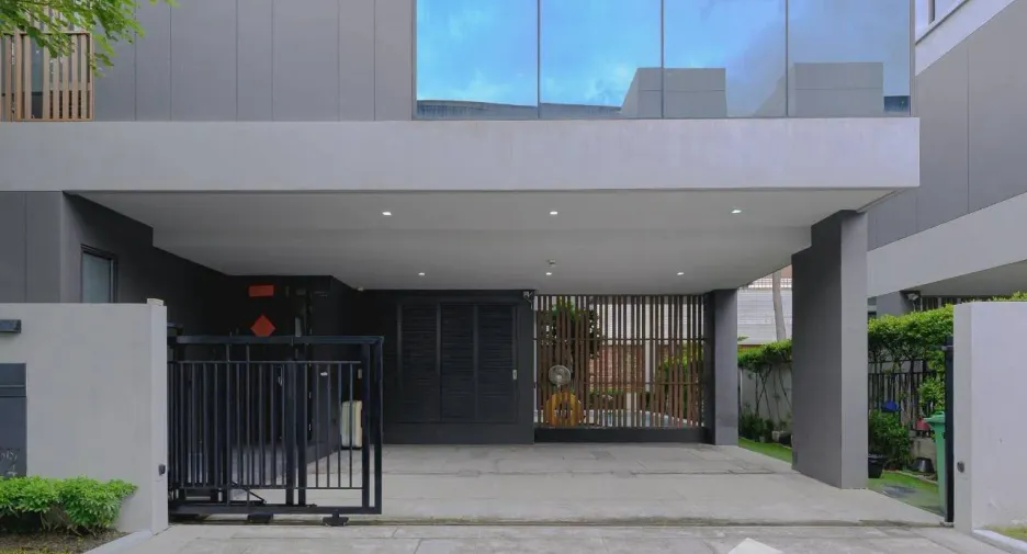 ขาย 4 ห้องนอน บ้านเดี่ยว ใน วังทองหลาง, กรุงเทพฯ