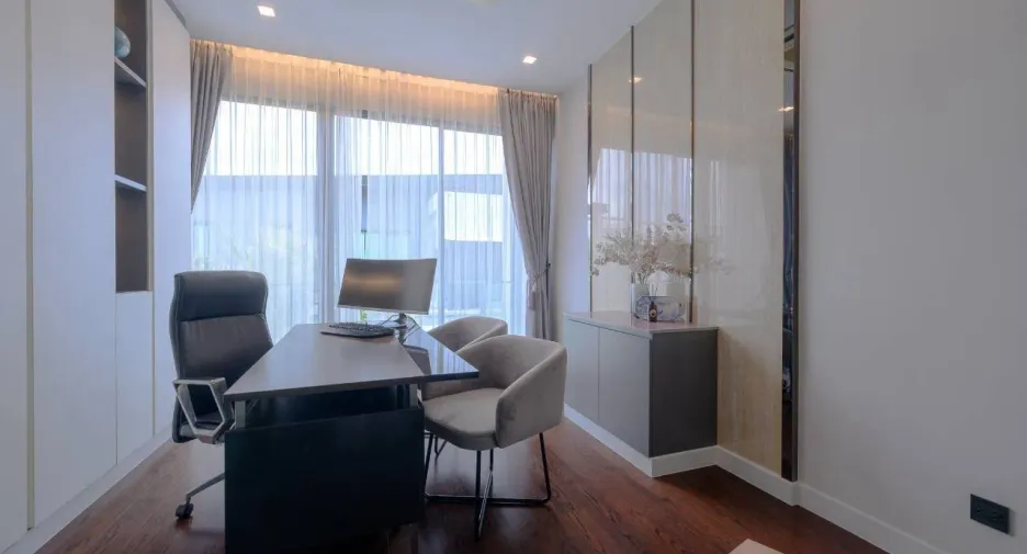 ขาย 4 ห้องนอน บ้านเดี่ยว ใน วังทองหลาง, กรุงเทพฯ