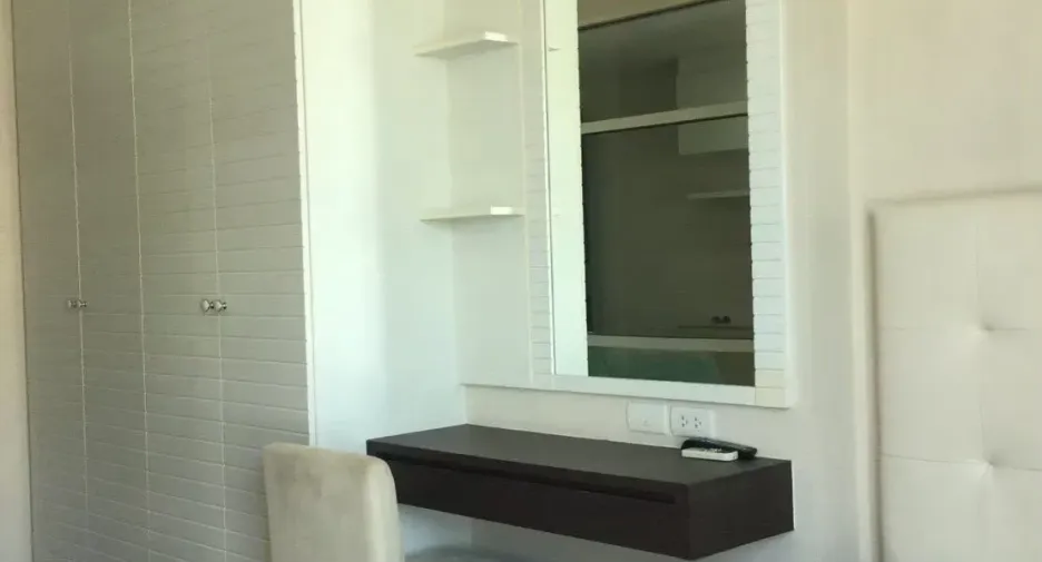 Condo en venta y en alquiler de 1 habitaciones en Watthana, Bangkok