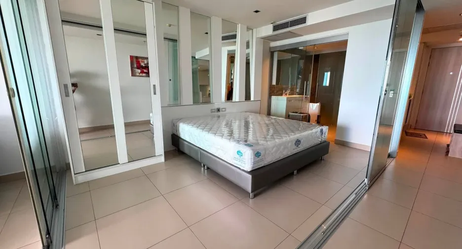 For rent 1 bed condo in Bang Lamung, Chonburi