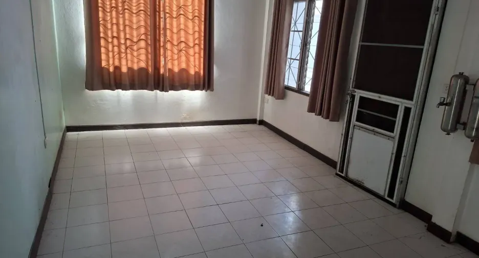 Haus zur Miete mit 4 Zimmer in San Sai, Chiang Mai