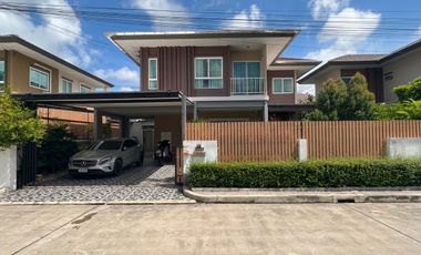 Haus zur Miete mit 4 Zimmer in Mueang Phuket, Phuket