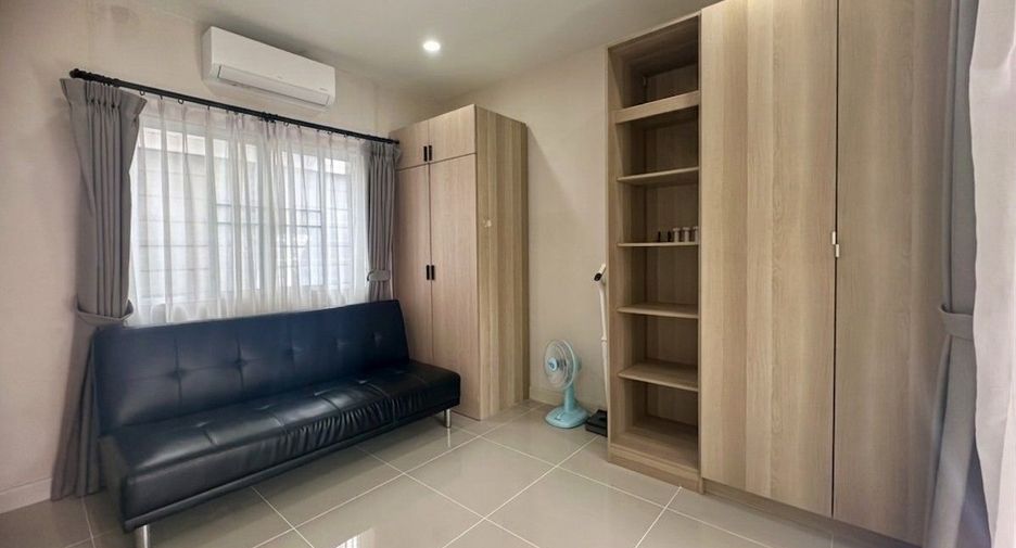 Haus zur Miete mit 4 Zimmer in Mueang Phuket, Phuket