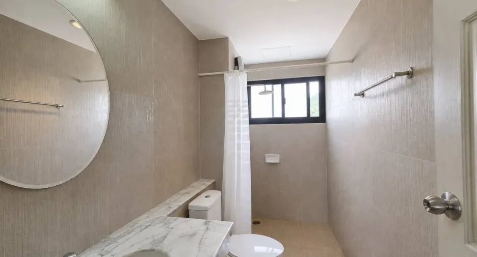 For sale そして for rent 2 ベッドルーム condo in Pran Buri, Prachuap Khiri Khan
