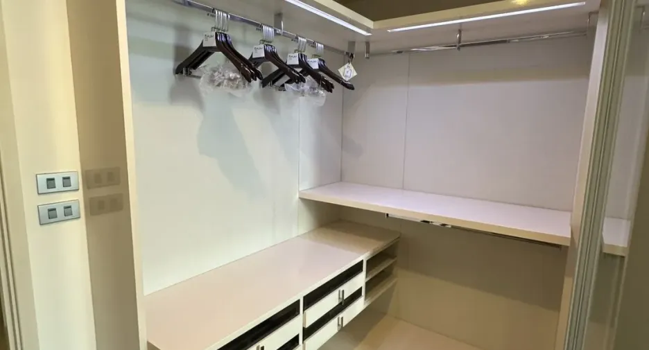 Wohnung zur Miete mit 1 Zimmer in Sathon, Bangkok