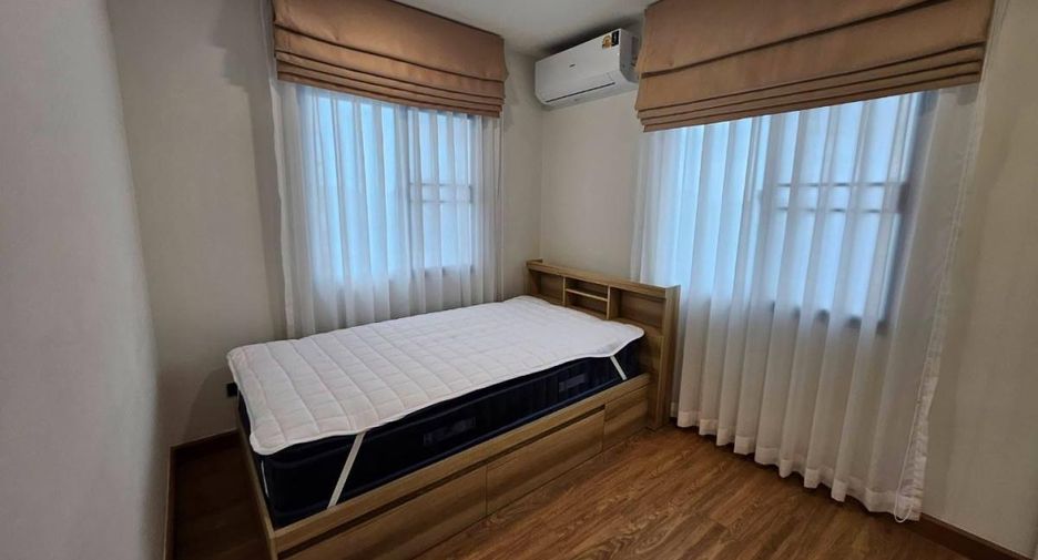 For rent 4 bedrooms house in Bang Lamung, Chonburi