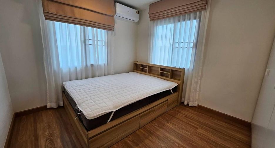 For rent 4 bedrooms house in Bang Lamung, Chonburi