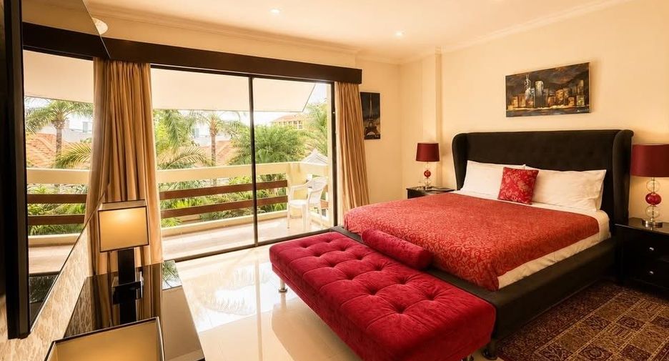 Villa en alquiler de 4 habitaciones en Jomtien, Pattaya