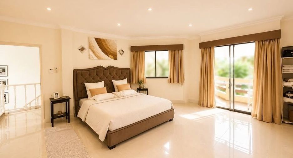 Villa en alquiler de 4 habitaciones en Jomtien, Pattaya