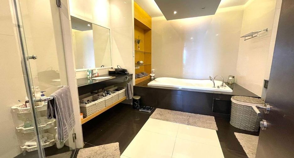 À vendre et à louer 4 chambres condo à Jomtien, Pattaya
