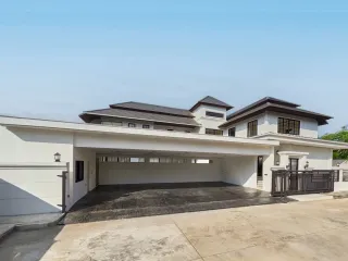 出售 4 卧室 独立屋 在 San Sai, Chiang Mai