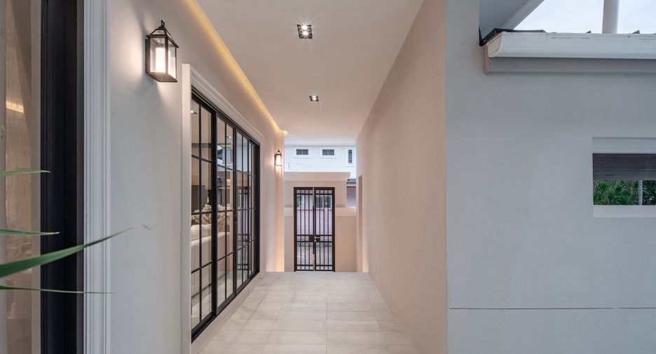 出售 4 卧室 独立屋 在 San Sai, Chiang Mai