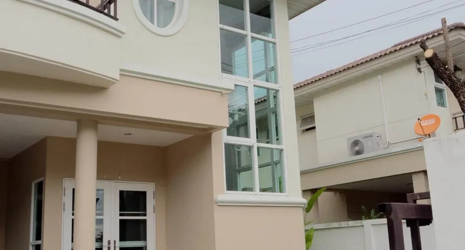 For rent 3 bedrooms house in Mueang Chiang Mai, Chiang Mai
