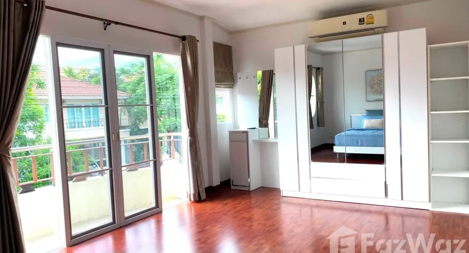 For rent 3 bedrooms house in Mueang Chiang Mai, Chiang Mai