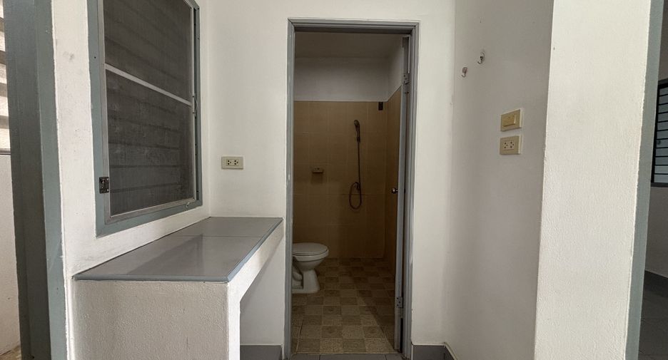 Casa en venta de 8 habitaciones en Cha Am, Phetchaburi