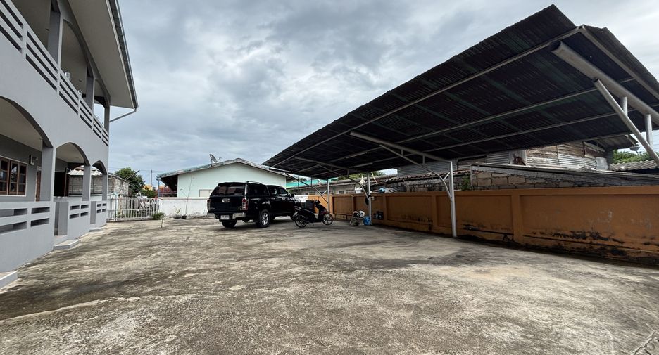 Casa en venta de 8 habitaciones en Cha Am, Phetchaburi