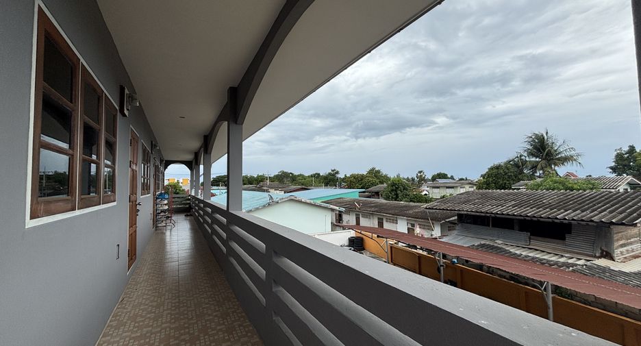 Casa en venta de 8 habitaciones en Cha Am, Phetchaburi