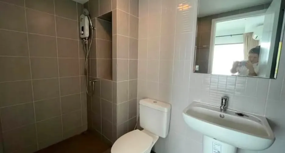 For rent 1 bed condo in Mueang Samut Prakan, Samut Prakan