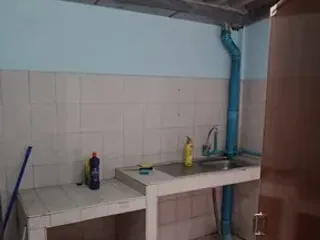For rent 2 bedrooms townhouse in Bang Khun Thian, Bangkok