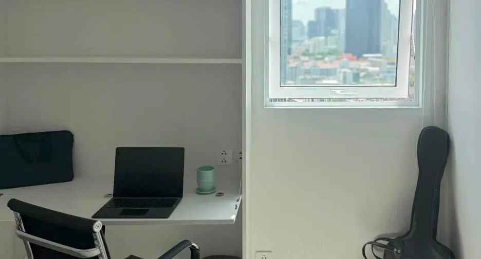 Wohnung zur Miete mit 2 Zimmer in Bang Rak, Bangkok