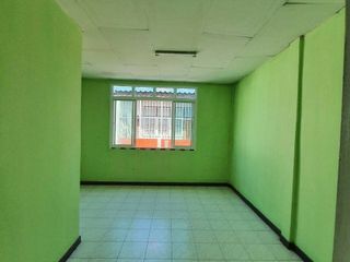 For rent 2 bedrooms townhouse in Bang Sue, Bangkok
