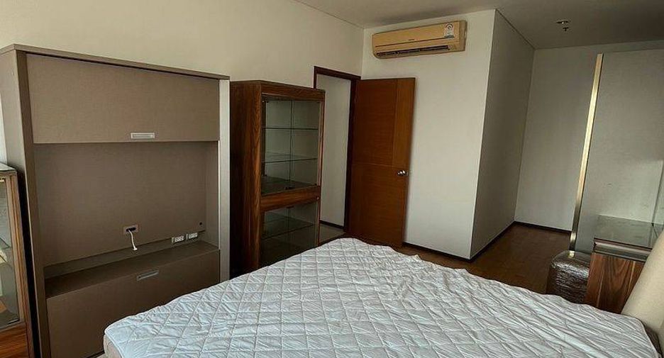 For rent 1 bed condo in Khlong San, Bangkok