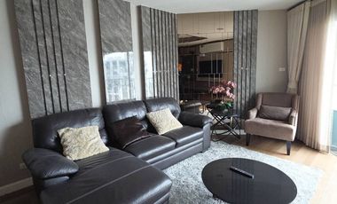 Condo en alquiler de 3 habitaciones en Huai Khwang, Bangkok