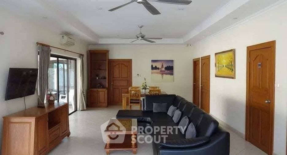 For rent 3 bedrooms villa in Jomtien, Pattaya