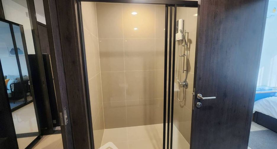 For rent 1 bed condo in Huai Khwang, Bangkok