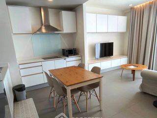 For rent 2 bedrooms apartment in Watthana, Bangkok