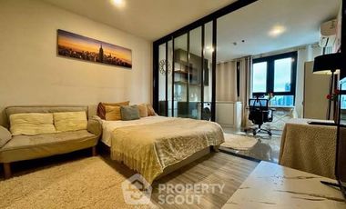 For rent 1 bed condo in Huai Khwang, Bangkok