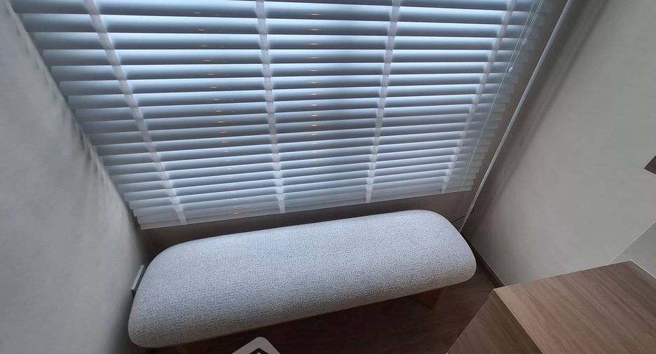 For rent 2 bedrooms condo in Phaya Thai, Bangkok