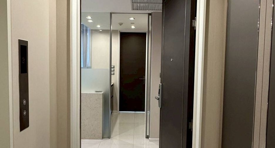 À louer 2 chambres condo à Sathon, Bangkok