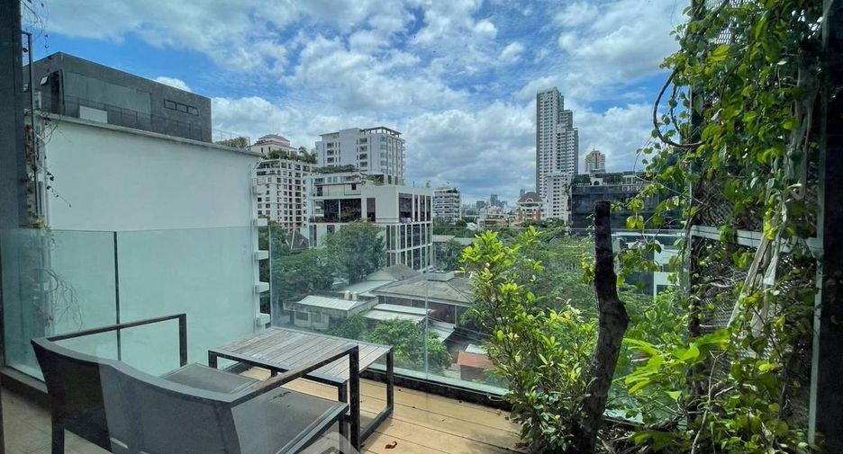 À louer 3 chambres condo à Watthana, Bangkok
