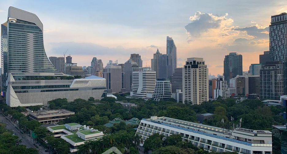 For rent 2 ベッドルーム condo in Pathum Wan, Bangkok