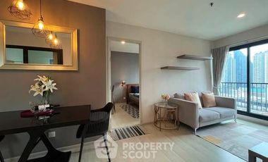 For rent 2 bedrooms condo in Watthana, Bangkok