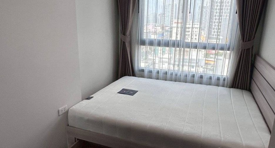 À louer 2 chambres condo à Phra Khanong, Bangkok