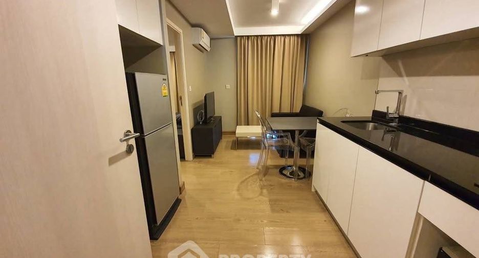 For rent 1 bed condo in Watthana, Bangkok